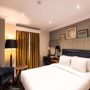 Superior Zimmer mit Kingsize-Bett